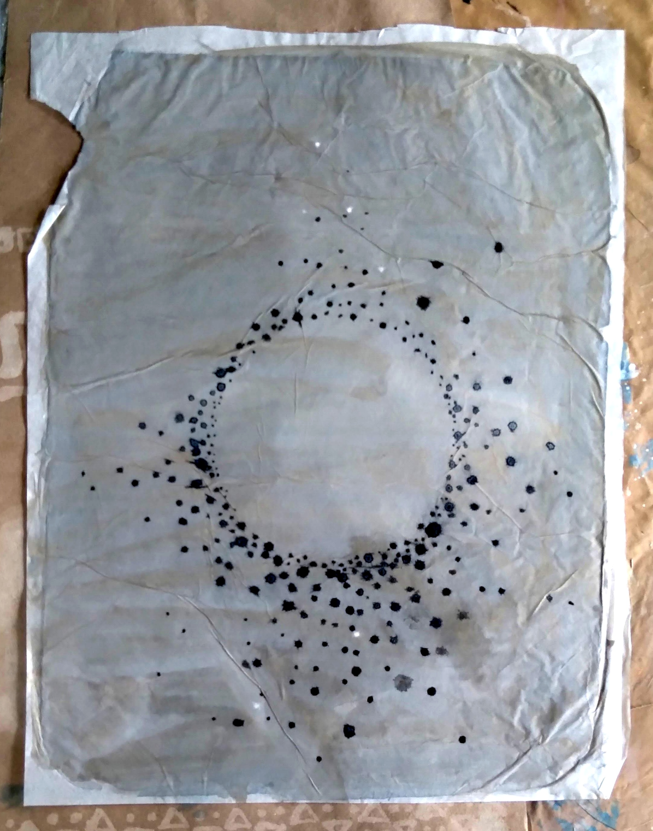Seda III — 2021 — 0.30m x 0.50m. Acrílico sobre papel de seda — Fabio Crisanti