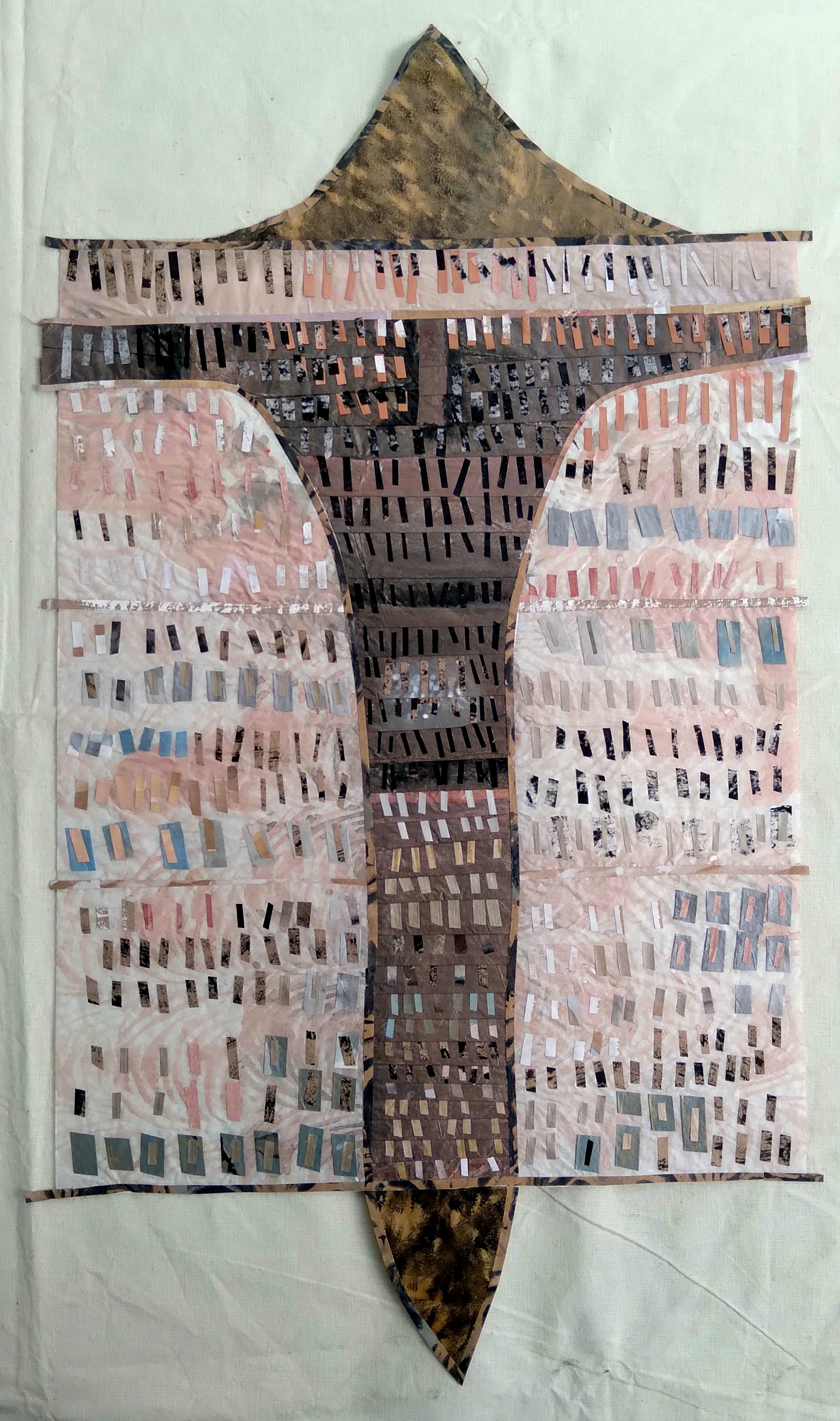 Seda V — 2021 — 0.30m x 0.50m. Acrílico sobre papel de seda. Colagem — Fabio Crisanti